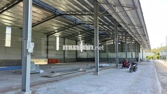 Kho xưởng 560m² có hệ thống báo cháy, đường cặp Quốc Lộ 1A