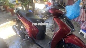 Xe đang đi nguyên rin chưa vết xước