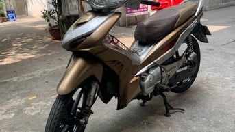Cần bán xe Wave RSX AT 110vc FI xe ga biển HN