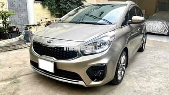 Kia Rondo 2.0 GAT 2019. Xe gia đình rất đẹp