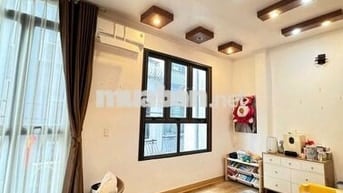 Bán nhà Lạc Long Quân – Trung tâm Tây Hồ – Ngõ thông – Nhà đẹp dân xây