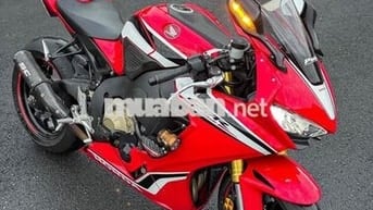 Honda CBR1000RR Fireblade