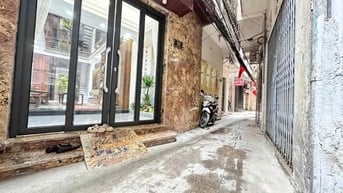 Trần Cung 51m2*5T, lô góc, không đối nhà, ngõ to rộng, gần phố 9.5 tỷ