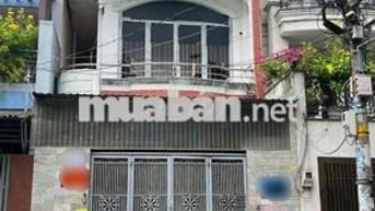 Nhà Nguyên Căn Ngay Công Viên khu Nội Bộ.DT 5x20m, Đúc 2Tấm, 3pn, 2wc