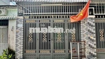 BÁN NHÀ MẶT TIỀN HẺM Ô TÔ – ẤP 2/5 CẦN GIUỘC – GIÁ 2,5 TỶ- SỔ HỒNG - H