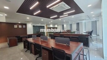 Văn phòng 120m2 - sức chứa 30 người kế bên Vạn Phúc City