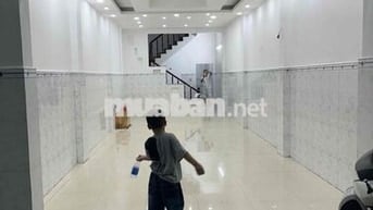Mặt tiền nhà nguyên căn quận 12 ngay gần ngã 3 đông quan trước cổngKCN