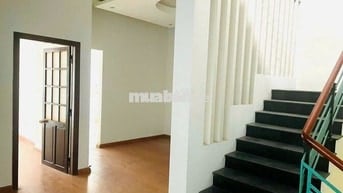 Nhà kiệt ôtô 134 m2,3 phòng ngủ, đã có số hồng