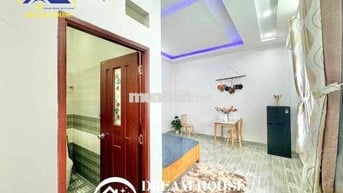 CHDV Cao Cấp Cửa Sổ Thoáng Full Nội Thất Gần Ngã Tư Bốn Xã