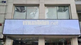 Cho thuê nhà Mặt Tiền Kinh Doanh 7x6 Trệt 2 lầu Quận 1