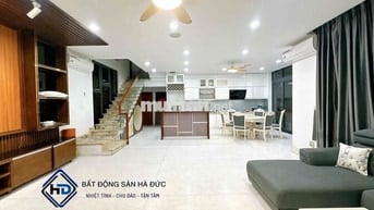 Biệt thự sân vườn 13.5x25 sang trọng gần UBND Quận 12