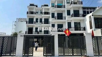 PHÒNG MỚI XÂY DULEX-BAN CÔNG-NỘI THẤT NHƯ HÌNH-TẠI TÔ NGỌC VÂN