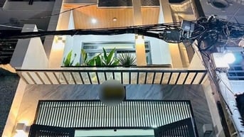 Bán nhà 36,5m2 giá 1 tỷ 950 triệu đường Chu Văn An, P12, Bình Thạnh.