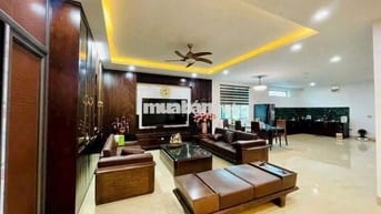 BÁN 304M2 ĐẤT TẶNG NHÀ 3TẦNG MỚI XÂY 2NĂM TRỤC CHÍNH ĐƯỜNG QUANG TRUNG