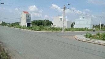 Chính chủ Bán đất MT 2500m2 đối diện Khu du lịch Song Long đường D1, Q