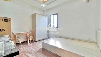 Phòng trọ full nội thất, cửa sổ trời - Đi bộ qua đại học Văn Lang CS3