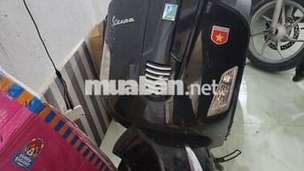 Vespa GTS 125ie 4 val nhập Ý
