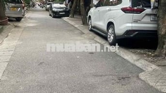 Chính chủ bán gấp căn TT Thanh Nhàn 110m2 4N 3VS ô tô vỉa hè