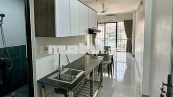 Cho thuê CCMN 30m2 Full đồ, phòng rộng ban công thoáng tại Quan Nhân