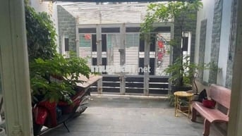 NM Cho thuê nhà nguyên căn hẻm Hoàng Diệu- phía Nam Nha Trang