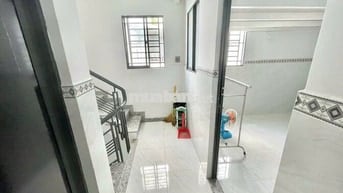 Phòng trọ cửa sổ trời có gác đường Quang Trung gần chợ Hạnh Thông Tây