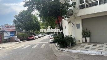Nhà 5 tầng đường Đông Thắng, xe tăng tránh trước nhà, ở và kinh doanh