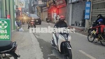 SIÊU PHẨM PHẠM VĂN ĐỒNG - GẦN PHỐ - FULL NỘI THẤT - KHÁCH ĐẾN Ở NGAY