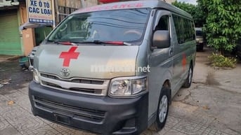 TOYOTA HIACE AMBULANCE 2011 DẦU