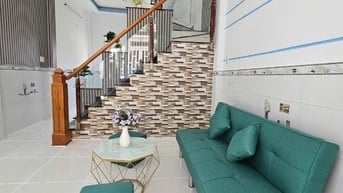 Cần bán nhà gấp ngang 3.5mx010m 1 trệt 1 lầu (chính chủ đang ở)