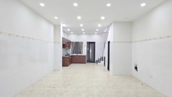 CHỊ HƯƠNG TIẾC LẮM NHƯNG VẪN PHẢI BÁN CĂN NHÀ Ở TÂN PHÚ CHUNG CỦ CHI G