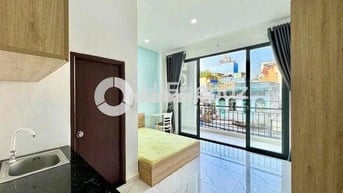 CHO THUÊ PHÒNG BAN CÔNG DẠNG STUDIO - NHÀ MẶT TIỀN Q10