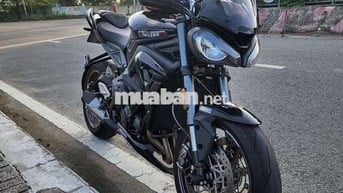 Street Triple còn cực mới đẹp, đồ zin đủ