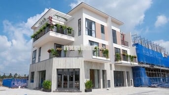 Cần bán gấp căn Shophouse 1 trệt 2 lầu. ngay TTHC Bình Dương