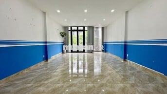 Văn phòng 37m2 ở Vạn Phúc, có thang máy, máy lạnh, hầm xe. Giá 7,3 tr
