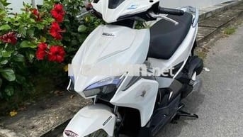 CẦN BÁN AIRBLADE 2016 TRẮNG NHƯ HÌNH