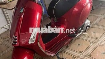 Vespa Sprint ,T07/2025, màu đỏ lướt như mới 99%