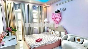 CHO THUÊ_STUDIO_BAN CÔNG_CỬA SỔ_TONE HỒNG_PHÚ NHUẬN