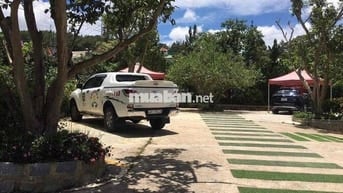 ngộp bank cần bán villa sân vườn giá cực tốt tại đà lạt