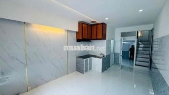 NHÀ HẺM TÔ KÝ, P.ĐÔNG HƯNG THUẬN,Q12-DT3,4x10m 2PN 1WC