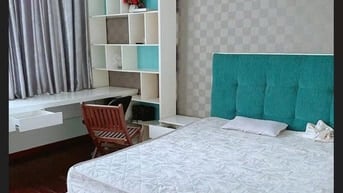 Cho THUÊ Nhà Nguyên Căn 4PN - 4WC 3 lầu ở KDC 13E Intresco giá 15Tr/th