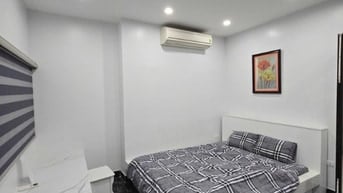 Thang máy - Lô góc 3 thoáng - Kinh doanh -- Ngõ thông - 322 Mỹ Đình 