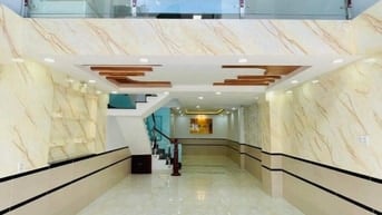 Vỡ nợ Bán nhà đẹp như tiên hẻm xe hơi đường Ni Sư Huỳnh Liên, Phường 1