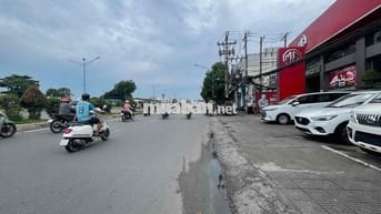 Bán nhà mới 2/ Trường Chinh , P15 Tân Bình kế BigC giá tốt ***