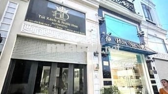 Nhà đẹp 4 tầng, tặng full NỘI THẤT, hẻm xe hơi Huỳnh Tấn Phát,  Quận 7