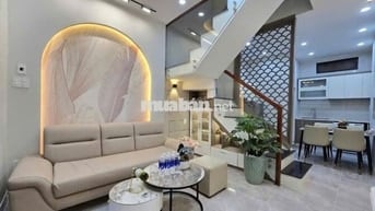 CHỈ 5.6TỶ CÓ NHÀ MỚI HẺM XE HƠI SÁT MẶT TIỀN LŨY BÁN BÍCH