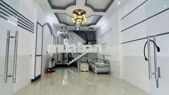 Nhà 4 phòng full nội thất KDC Hưng Phú 1