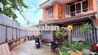 Nhà 3 mt căn gốc Nguyễn Văn Quỳ  cần bán