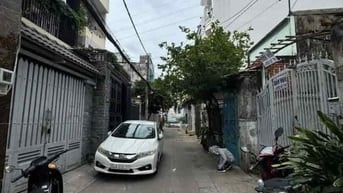 Bán căn q2 ngộp 52m3 chào giá 4ty2 Tl, hẻm oto 5m có shr lh ngay em Vy