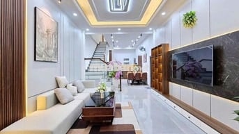 Cực hiểm,nhà Ngọc THuỵ,45M, 5 tầng thang máy,ngõ thông,full NT.Giá