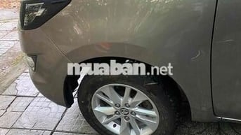 Toyota Innova 2019 2.0E - 140000 km